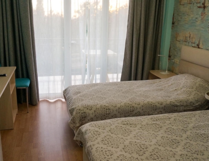 Номер стандарт с 2 односпальными кроватями (с полупансионом) - Отель «Лаванда» Гагра